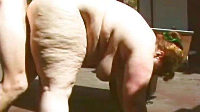 Porno pas d'inscription  xxx vidéo pornographique La fille a quelques problèmes avec ses études, de sorte que ses parents résolvent radicalement ce problème - ils embauchent un tuteur pour leur fille. Seulement si ils savent ce que leur enfant au cours de cette leçon, ils vont repousser l'homme. Eh bien, il portait la nymphe et commence à caresser ses genoux et pénètre sa main entre ses jambes minces et charmantes.   Il est temps de avec une belle blonde nue pour qu'elle ressente la romance et la passion. L'enfant aimait un tel pla