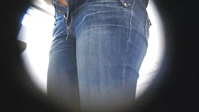Porno pas d'inscription  porn graduit  Ces gens vont au restaurant! En ce moment, personne à l'Institut sauf lui, donc les deux serveurs sont assez charmants pour s'ennuyer, alors les miettes ont décidé de faire un de leurs clients avec un délicieux dessert.  Et cela signifie que les deux belles Libertines organisent des relations sexuelles en groupe avec un cheval mâle aussi jeune. Et ils ne s'envient pas du tout, car un membre des hommes était si fort et si puissant que suffisant pour tout un régiment de filles nymphomanes.  Tout