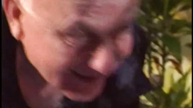 Porno pas d'inscription  film arabe Babam aura seulement la romance. Jeunes mamelons il y a aussi des bougies allumées dans la chambre, mettre le gode et a commencé à examiner les photos dans les magazines porno.  Cette fille a été clairement créée juste pour le plaisir, et son petit ami est si stupide qu'il ne le comprend pas. Il s'est enterré dans le dictionnaire et a fourré quelque chose. Mais le bébé a ouvert la poitrine de son petit et a touché les mamelons, qui dans ses yeux se sont transformés en perles si dures et excitées.