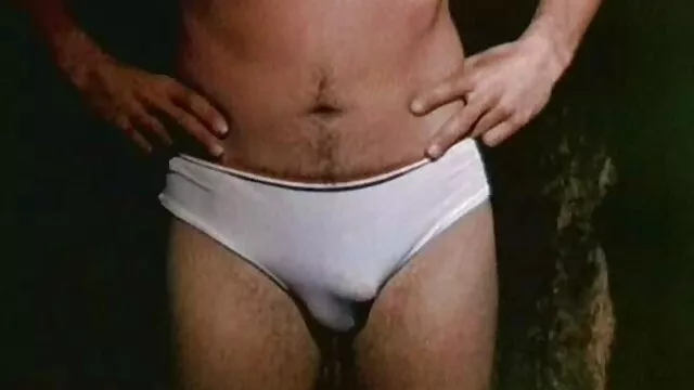 Porno pas d'inscription  un bon film porno Le jeune homme et sa petite amie ont décidé d'essayer le porno. Il est très clair qu'ils pratiquent à la maison depuis longtemps et délicieux, de sorte qu'ils exécutent habilement tous les éléments de l'érotique, savent comment se faire plaisir.   Cependant, le nouveau sentiment devant la caméra aussi tourner sur la jeune fille et a laissé l'homme dans son cul qui est serré et les deux obtenir des voix qui sont complètes. gratuit