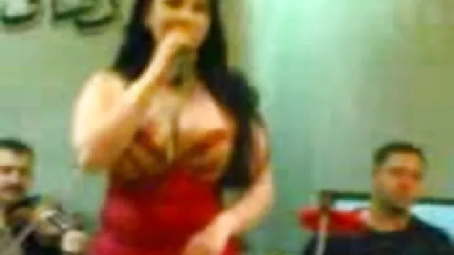 Porno pas d'inscription  Rareté-asiatique donne une bite extrait film pornographique