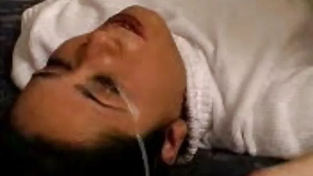 Porno pas d'inscription  film De douce pipe comme ça, la Terre court dans la partie inférieure du pied.  Brunette fille aime sucer, a pris des membres d'une épaisseur dans la bouche à la racine et lèche les testicules. La jeune fille avait longtemps voulu déchiré correctement. Sautez du haut et commencez la course dans la panique. Un peu à tâtons, la chatte cassée et son clitoris explose enfin et se termine. Mais cette salope ne suffit pas encore.  Le point de son effondrement est toujours prêt à accepter un membre de ce plus épais
