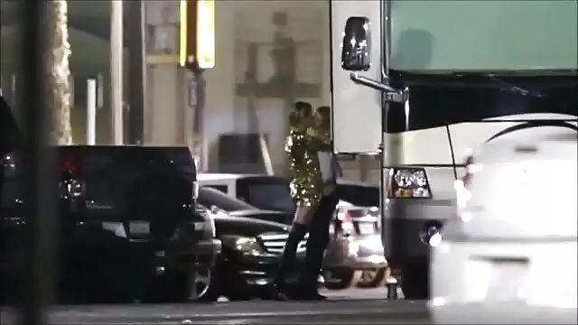 Porno pas d'inscription  films porno gratuit Un membre depuis longtemps visser le vagin chatte juteuse, et l'homme a réussi à enlever tout cela à la caméra.   Mais la brune ne nécessite que du Sexe vaginal - alors elle lâche son pénis, puis envoie les organes qui sont forts au trou anal incroyable. Pas pour rien pour que la fille bouge ses doigts si diligemment. Et il se leva tige d'entraînement, et a commencé à ce sein juste secoué rapidement. Et la beauté brune aime sucer la tige après avoir visité le trou anal. Il excite l'excit