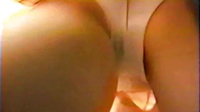 Porno pas d'inscription  Des film porno adulte gratuit brunes langoureuses servent des clients réguliers