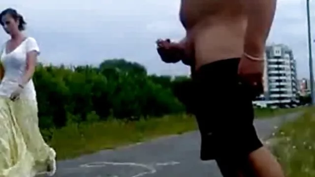 Porno pas d'inscription  Vanka séduisante video pornographique hd fille dans le rectum
