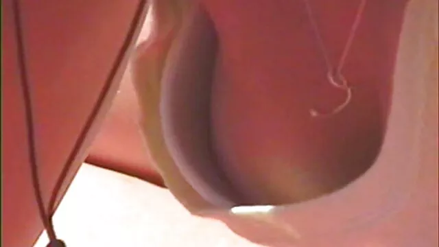 Porno pas d'inscription  Bel homme derrière video film pornographie les barreaux